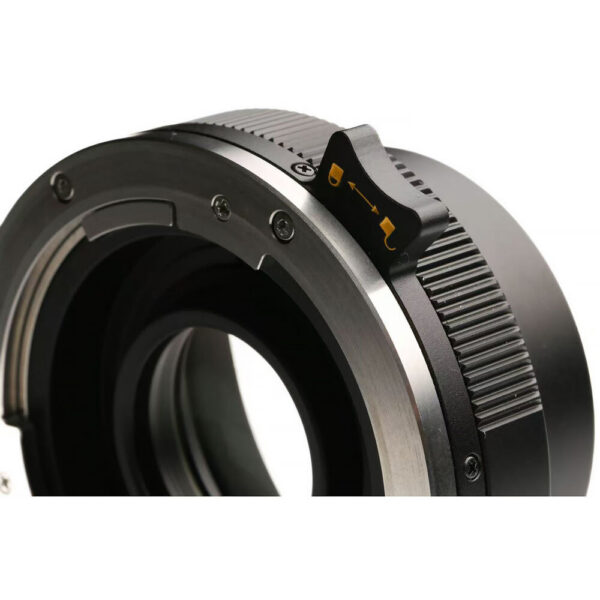 KIPON BAVEYES PRO 0.7x Lock Focal Reducer V2 (Mamiya 645 to Nikon Z) view 3