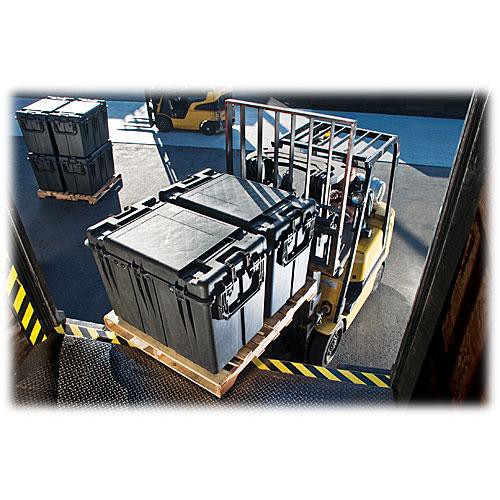 Pelican 0500NF Transport Case without Foam (Black)