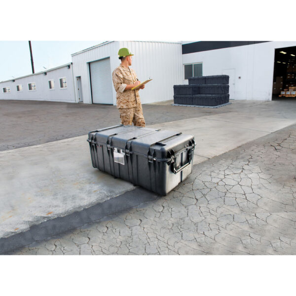 Pelican 0550 Transport Case without Foam view 6
