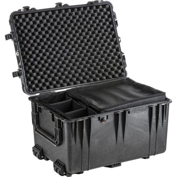 Pelican 1660 Protector Case with Dividers (Black)