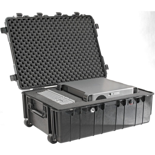Pelican 1730 Transport Case with Foam (Black) view 4