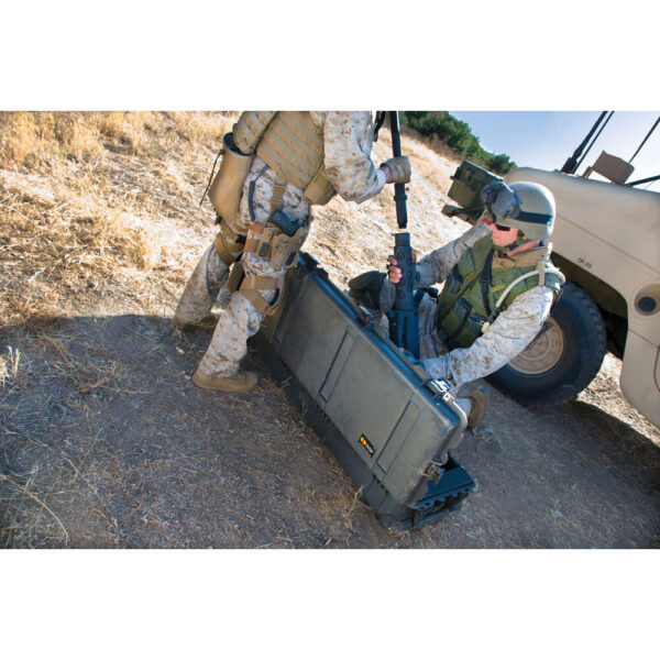 Pelican 1770 Protector Long Case (Black) view 5